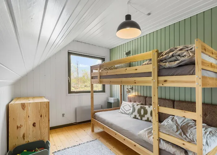 3 Bedroom Beautiful In Dom wakacyjny Ørsted
