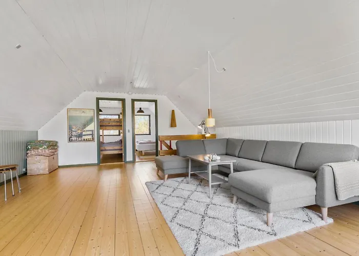 Dom wakacyjny 3 Bedroom Beautiful In Ørsted