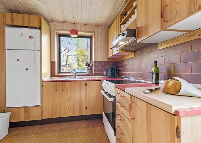 3 Bedroom Beautiful In Dom wakacyjny Ørsted