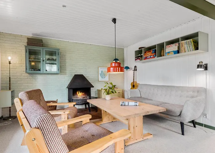 3 Bedroom Beautiful In Ørsted